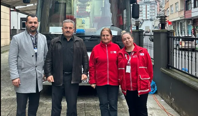 Kök Hücre Bağışçısı Ol, Öne Çık, Hayat Kurtar!                                                         