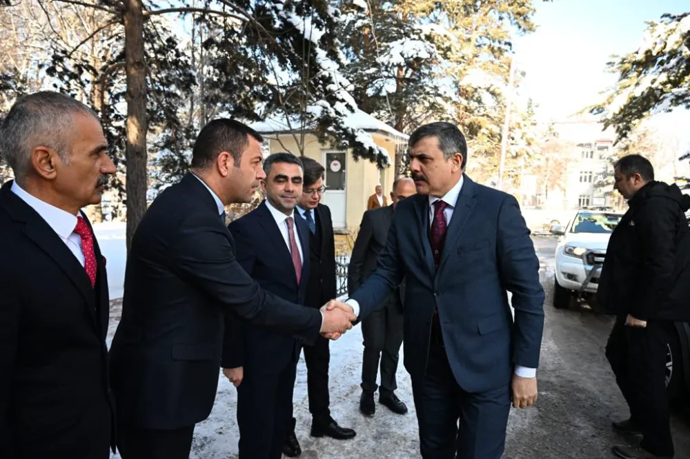 Erzurum Valisi Mustafa Çiftçi, Tarım ve Orman Müdürlüğü İncelemelerinde Bulundu