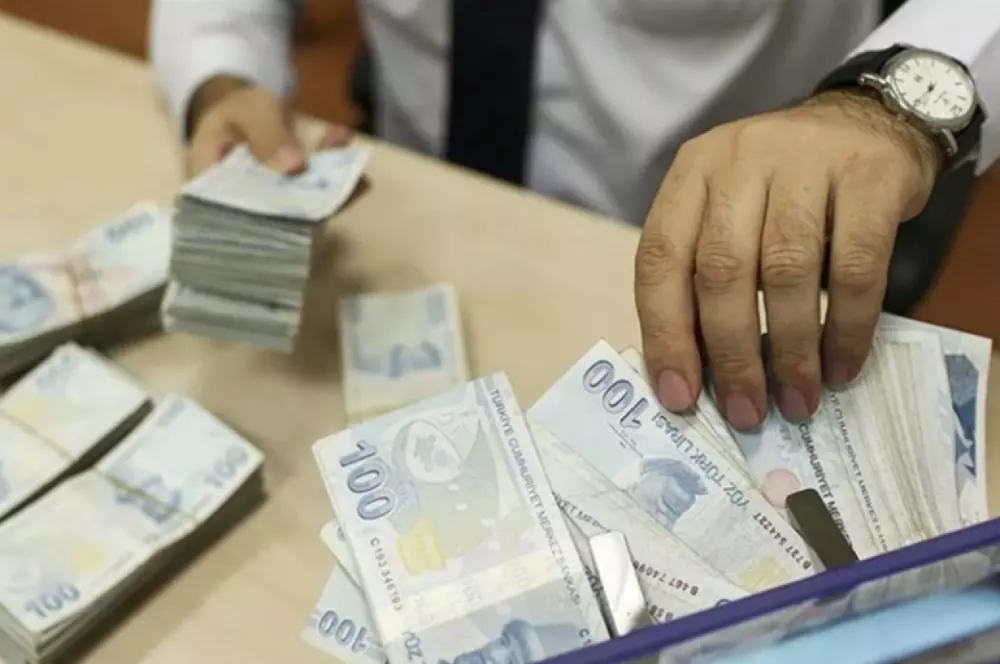 Asgari ücretlilerin hemen kontrol etmesi gerekiyor! Farkında olmadan yıllarca paranız birikmiş olabilir!