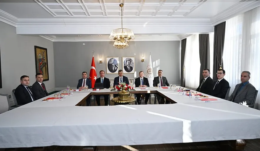 Erzurum Valisi Mustafa Çiftçi, başkanlığında Düzensiz Göçle Mücadele Toplantısı gerçekleştirildi