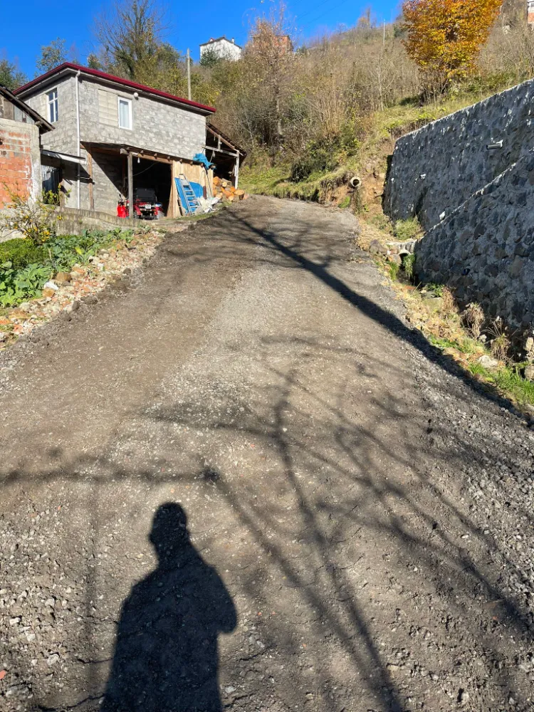 Vakfıkebir Belediyesi, Mahallelerde Yol Bakım ve Onarım Çalışmalarına Devam Ediyor