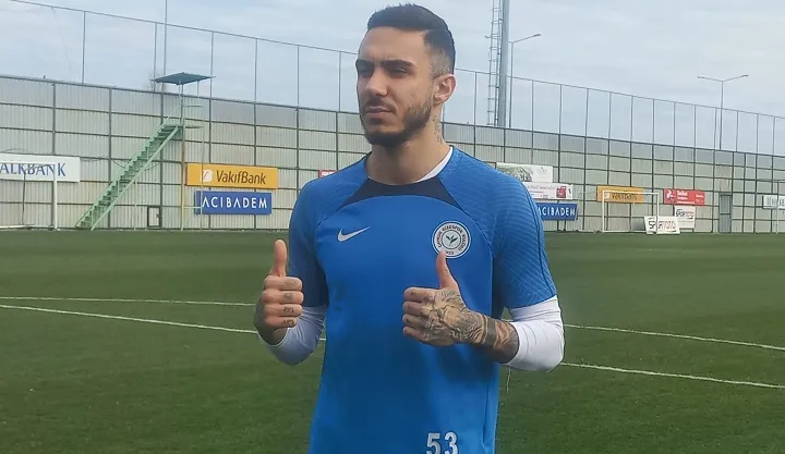 Emirhan Topçu: “Milli Formayı Giymeyi Çok İstiyorum”