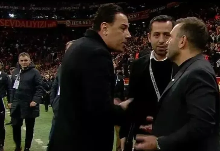 Maçın bitiş düdüğünün ardından Okan Buruk ve Çağdaş Atan tartışma yaşadı!