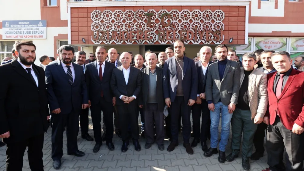 Başkan Sekmen Uzundere’ye çıkarma yaptı