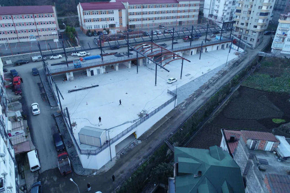 AKÇAABAT KAPALI OTOPARK VE PAZAR YERİ İNŞAATI %95 TAMAMLANDI