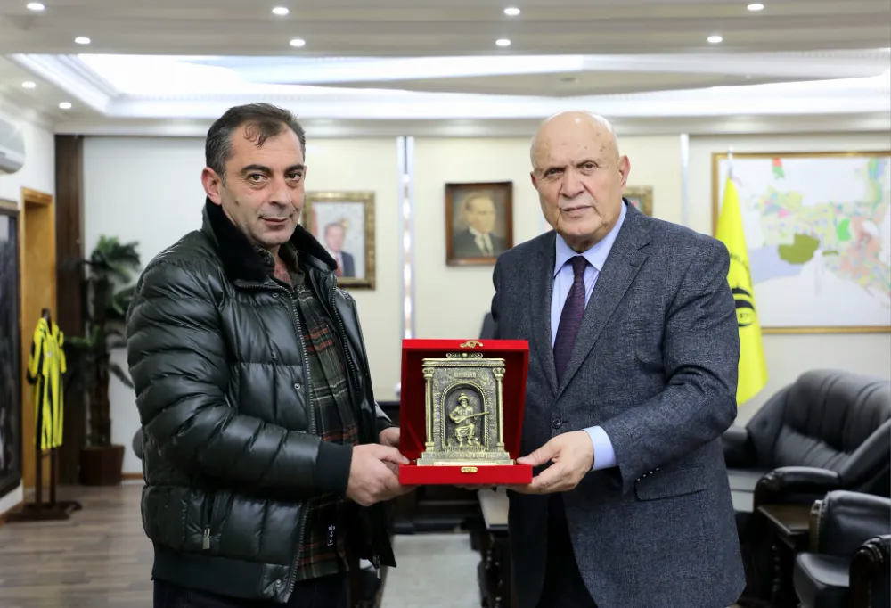 Bayburt Tarihi Saat Kulesi Restorasyon Yüklenicisine Plaket Töreni