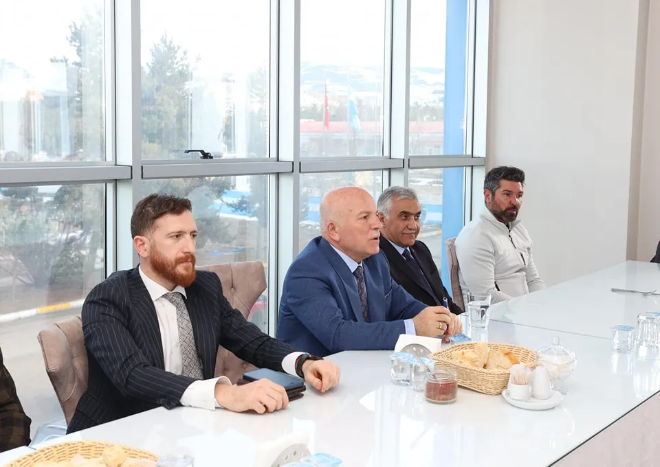 Erzurum Büyükşehir Belediye Başkanı Mehmet Sekmen: 