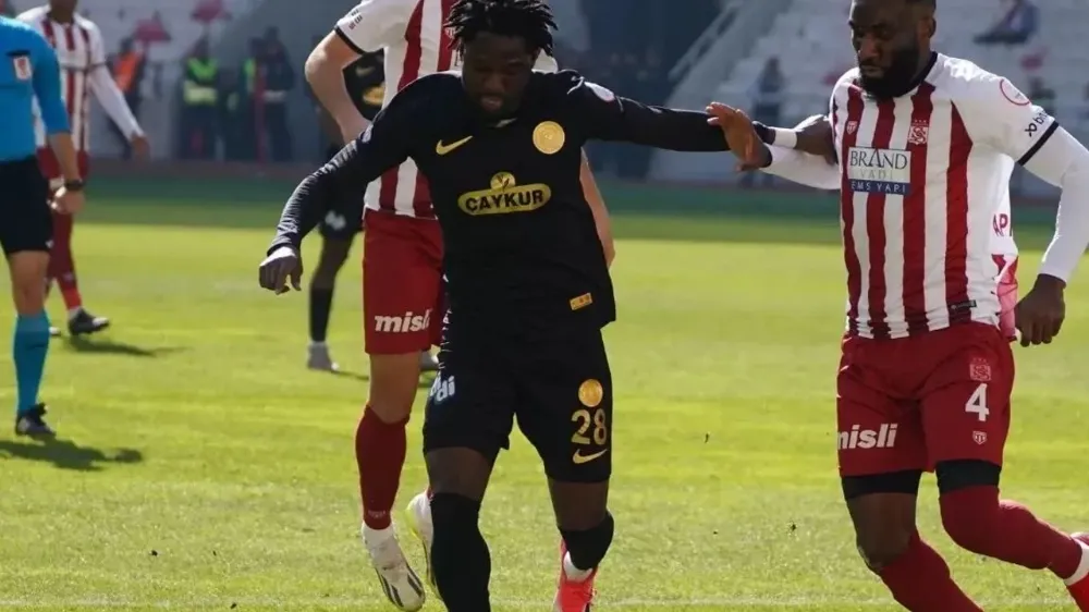 Çaykur Rizesporlu Akintola: 