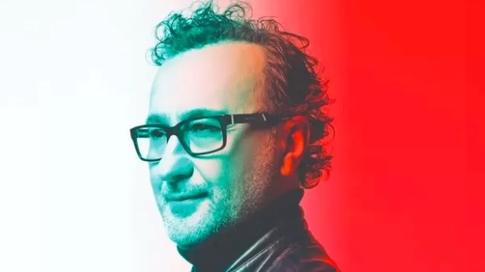 Şarkıcı Nev kimdir, kime neden küfür etti?