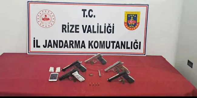 Rize’de 5 adet ruhsatsız tabanca ele geçirildi