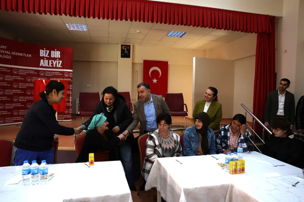 Vali Mustafa ve Meltem Eldivan, Özel Gereksinimli Vatandaşları Ziyaret Etti