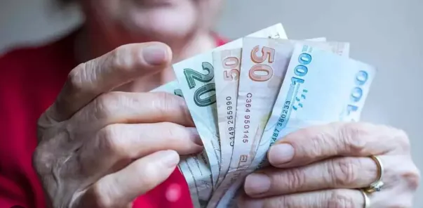 Resmi Gazete’de Yayımlandı: SSK ve Bağ-Kur Emeklilerine Ek Zam!