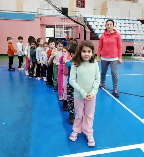 Minikler Spor Salonunda Eğlenceli Bir Gün Geçirdi