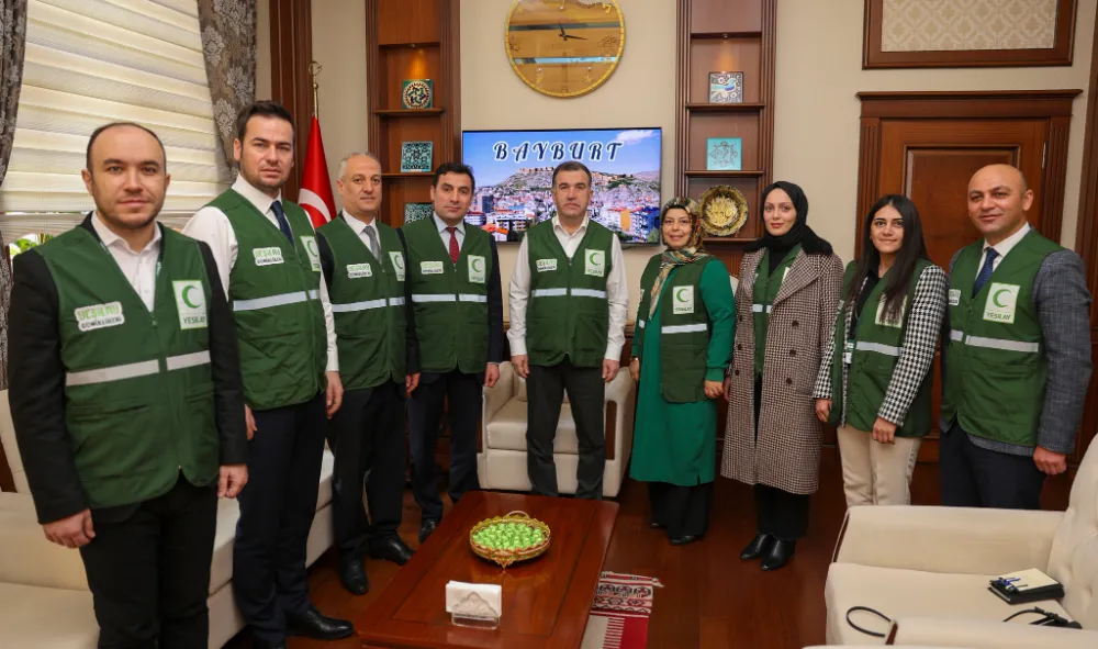 Yeşilay Haftası Dolayısıyla Vali Eldivan
