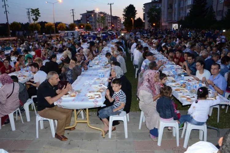 İstanbul’da İBB iftar çadırları nerede 2024? 