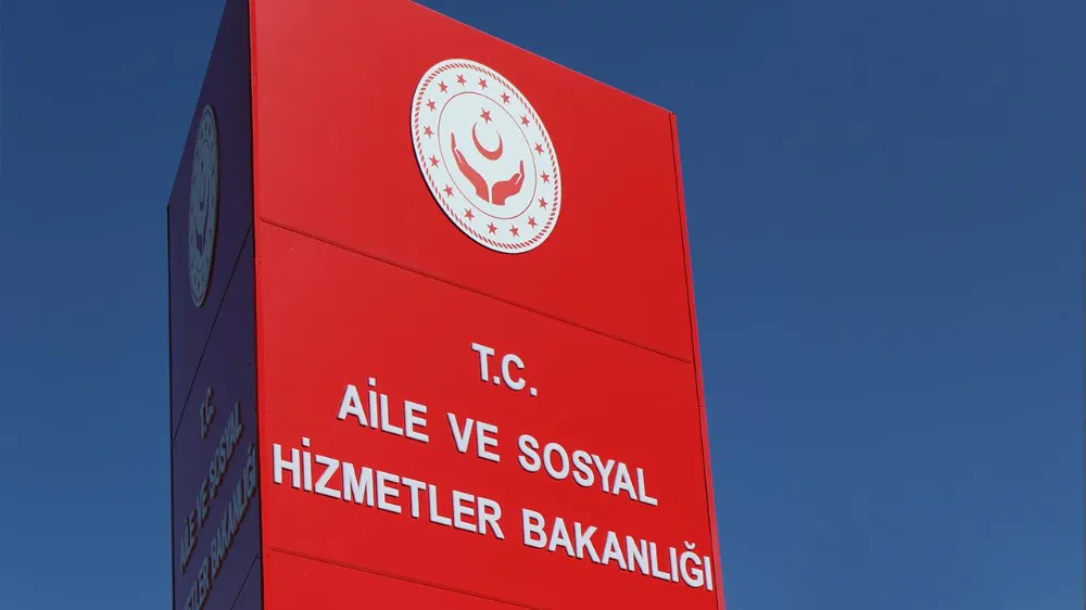 Fırsatı Kaçırma: Aile Bakanlığı Kadınlara 1000 TL Ödeme Yapıyor, Başvurmayan Kalmasın!