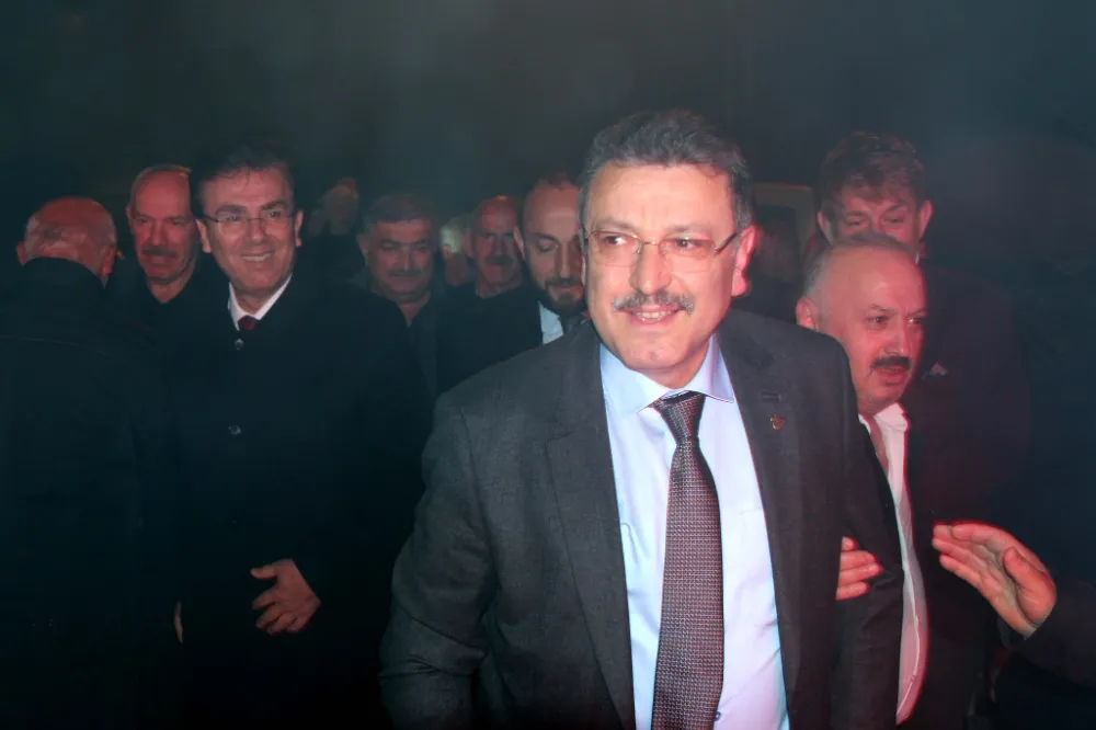 Rıdvanlı Mahallesi Coşkulu Karşılama ile Belediye Başkan Adaylarını Ağırladı