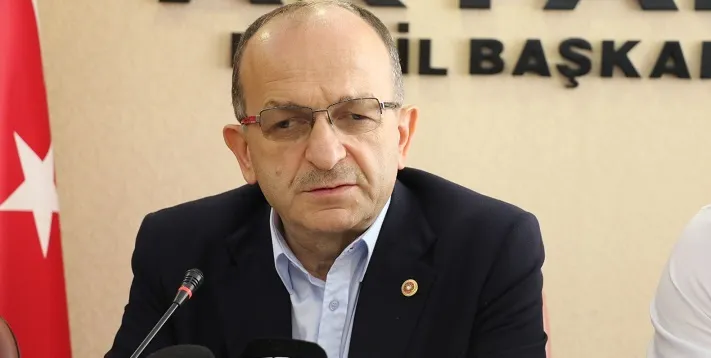 İl Başkanı Hikmet Ayar’dan Rize’nin Kurtuluş Günü Mesajı