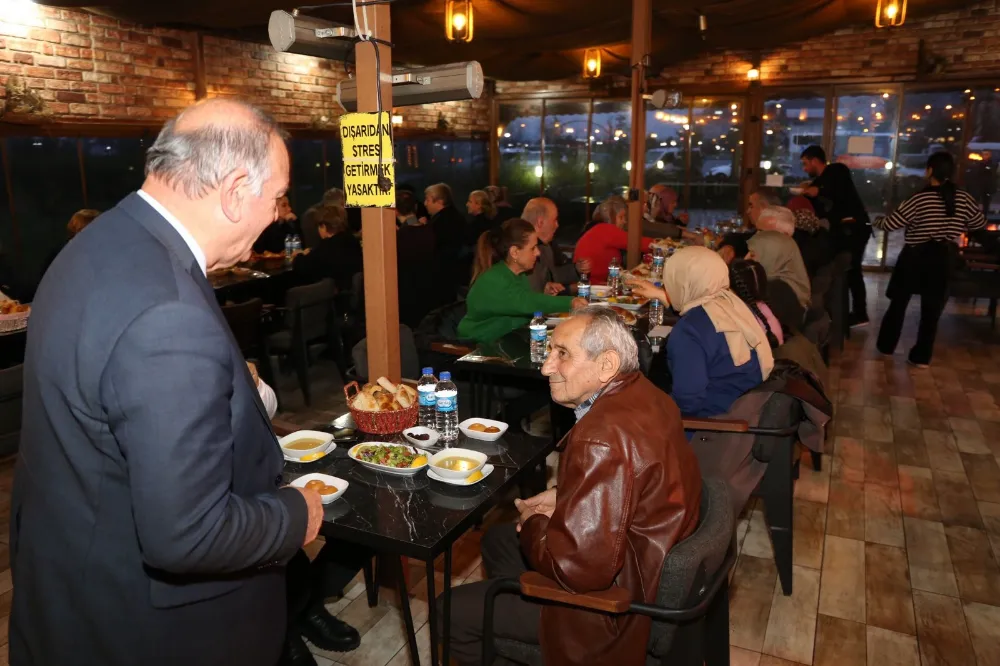 Başkan Vasfi Kurdoğlu Şehit ve Gazi Aileleri ile İftar Programında Bir Araya Geldi