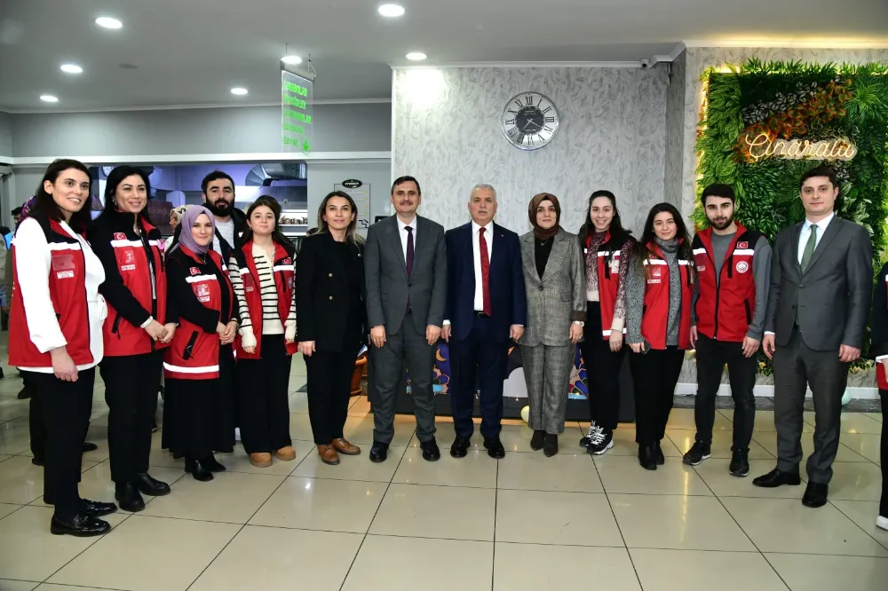 Vali Yıldırım Devlet Koruma Altındaki Çocuklarla Bir Araya Geldi