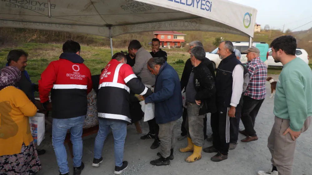 TIR ŞOFÖRLERİ İFTAR SAATİNİ ORDU’YA GÖRE AYARLIYOR