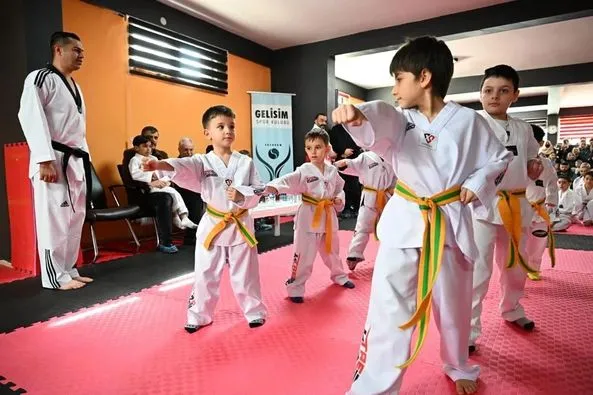 Şehit Çocuklarının Tekvando Kuşak Sevincine Vali Çiftçi de Ortak Oldu