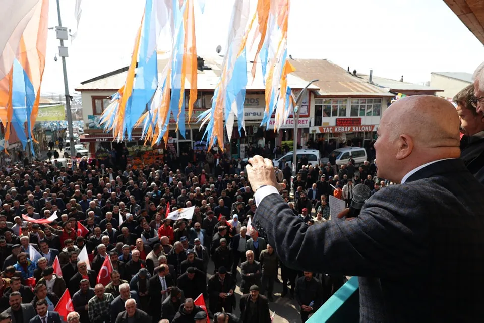 Hınıs