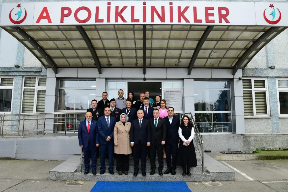 Vali Aziz Yıldırım Ramazan Bayramı’nda Hastane ve Huzurevi Ziyaretleri Gerçekleştirdi