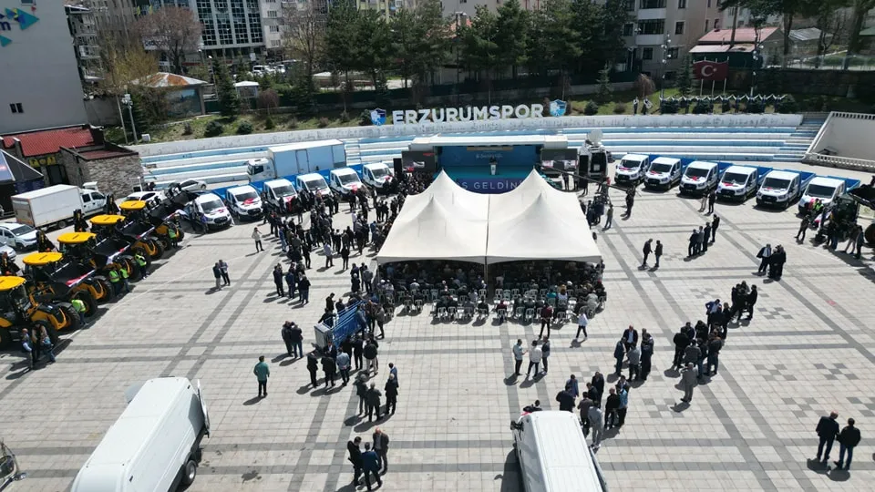 Erzurum Büyükşehir Belediyesi 17. Araç Filosunu Tanıttı!