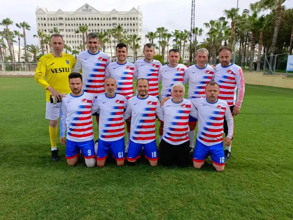 Vakfıkebir Veteranlar Futbol Takımı Türkiye Şampiyonu!
