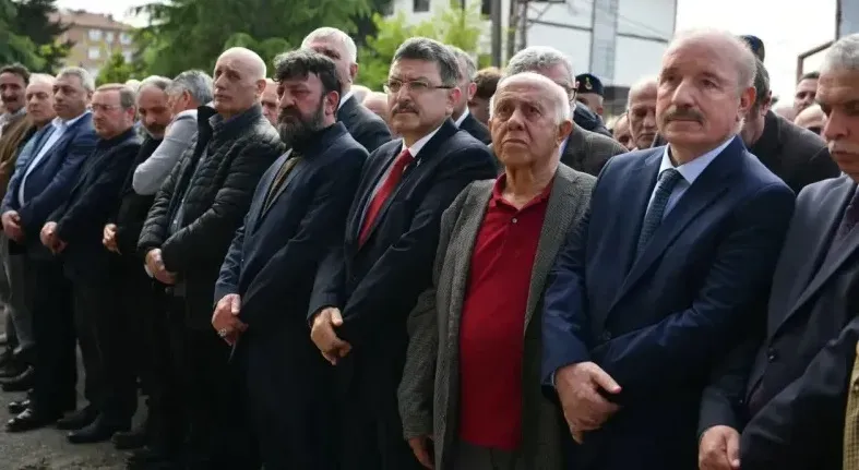 Trabzon Otel ve Kahveciler Odası Başkanı Mustafa Erdoğdu Toprağa Verildi