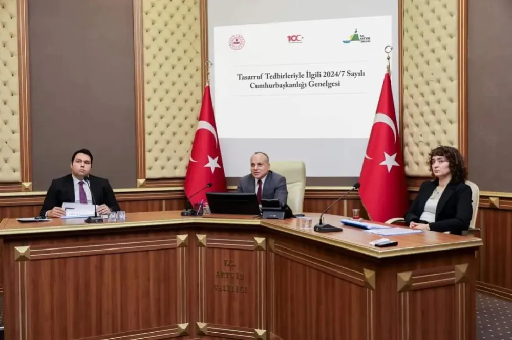 Gençlik ve Spor İl Müdürü Demirkıran, Tasarruf Tedbirleri Toplantısına Katıldı