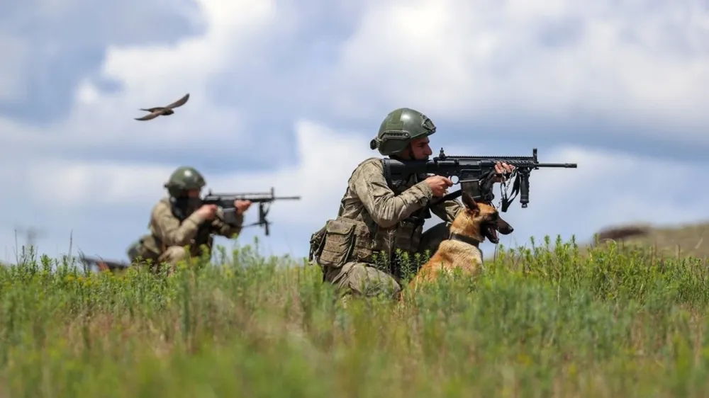 MSB: Taciz ateşi açan 3 PKK/YPG’li terörist etkisiz hale getirildi