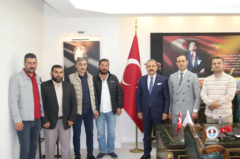 Düzlük Mahallesi Sosyal Yardımlaşma Derneğinden Başkan Koçal’a Hayırlı Olsun Ziyareti