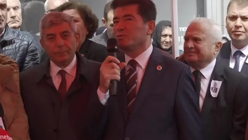 CHP TRABZON ESKİ İL BAŞKANI CAFER HAZAROĞLU SON YOLCULUĞUNA UĞURLANDI