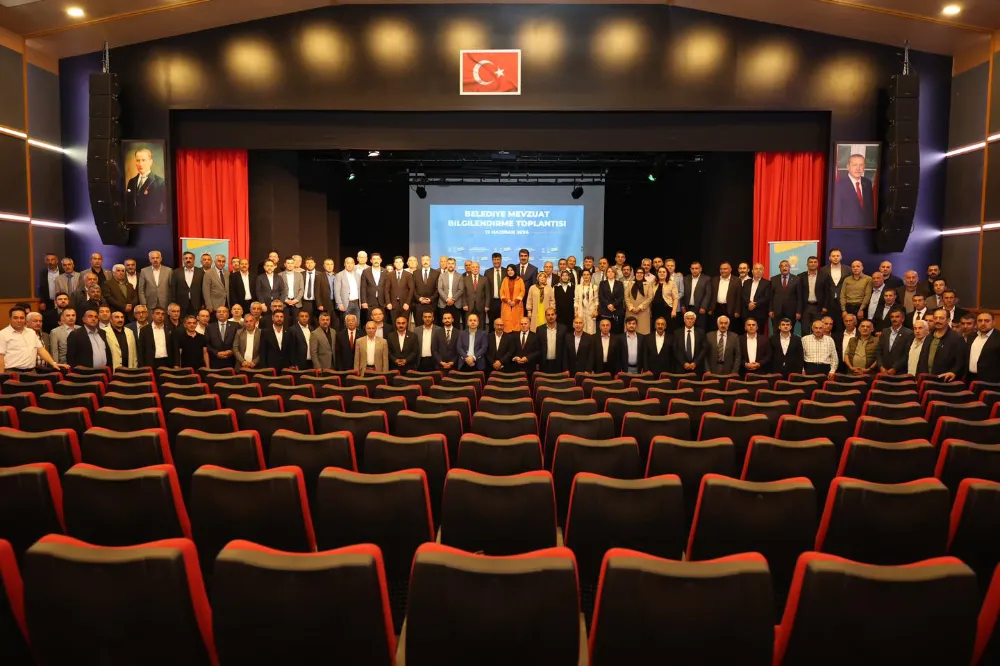 Erzurum Büyükşehir Belediye Başkanı Mehmet Sekmen, Mevzuat Bilgilendirme Toplantısında Vizyonunu Paylaştı