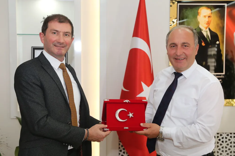 Arhavi Belediye Başkanı Ataselim, Ardanuç Belediye Başkanı Yılmaz