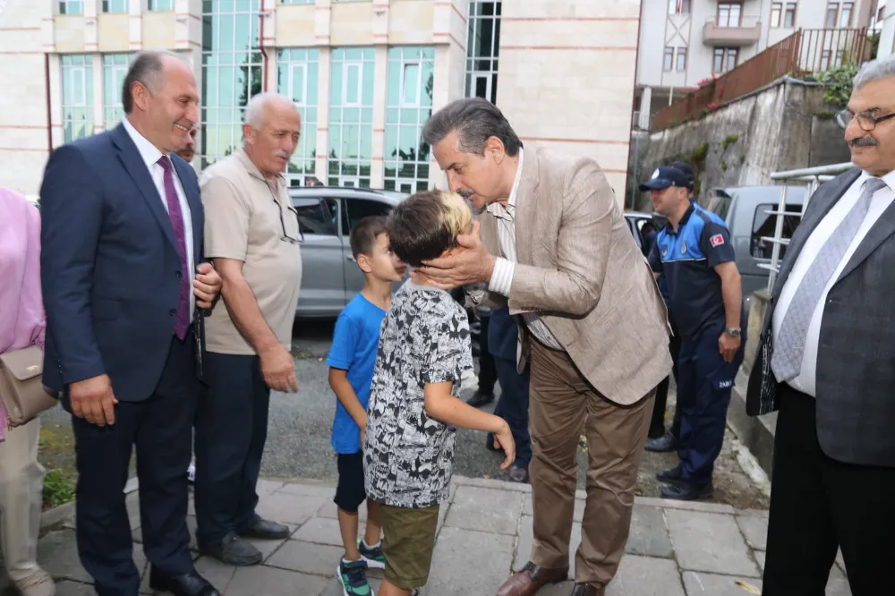 AK Parti Milletvekili Faruk Çelik Arhavi