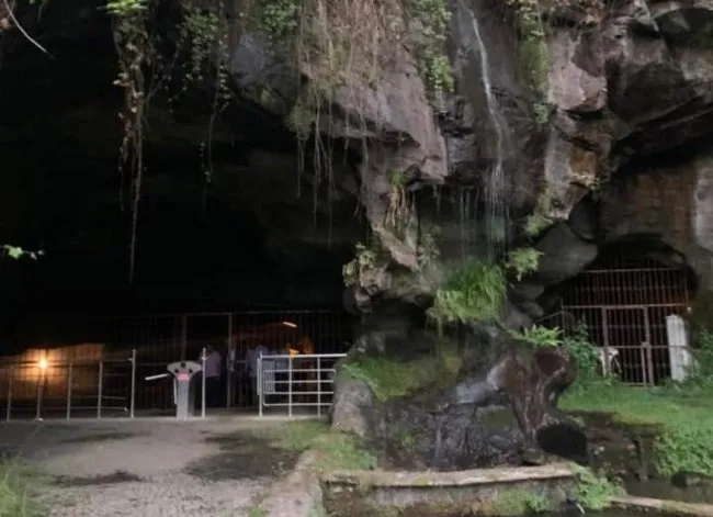 Tarihi Pleki Mağarası Turizm Sezonunu Açtı