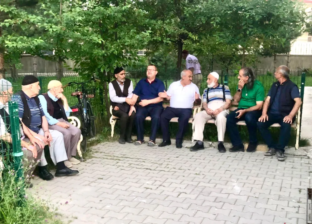 Aziziye’de Bilali Habeş Camii Bahçesinde İstişare ve Dua Buluşması