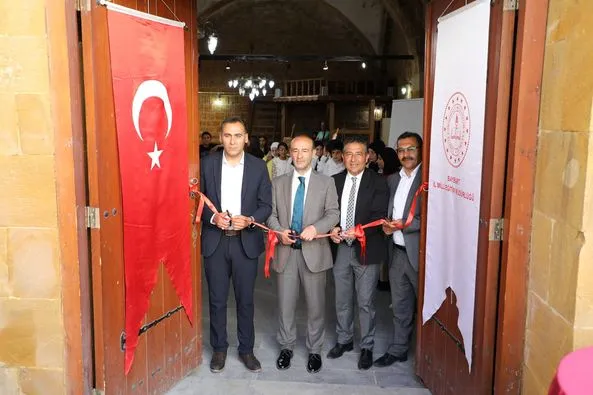 Öğretmen ve Öğrenci Eserleri Tarihi Taşhan