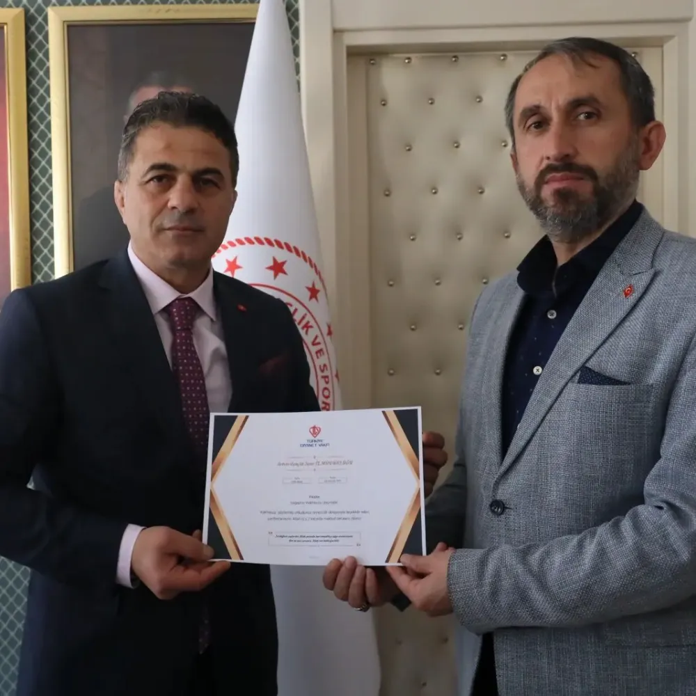 Artvin Gençlik ve Spor İl Müdürü Mustafa Demirkıran’a Teşekkür Belgesi Verildi