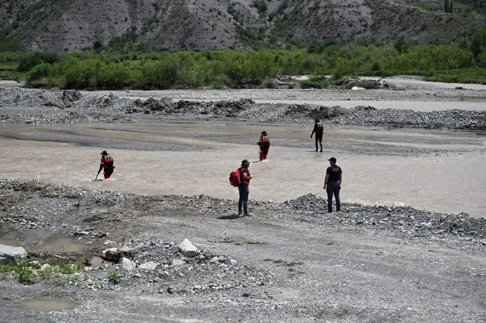 Erzurum Valisi Çiftçi, Tortum’daki Sel ve Heyelan Felaketini Yerinde İnceledi