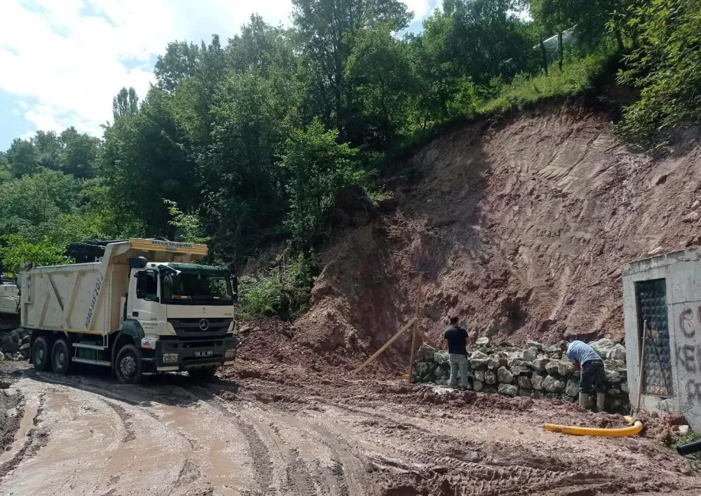 Artvin Belediyesi, Heyelan Riski Taşıyan Bölgede Güvenlik ve Ulaşımı Artırıyor