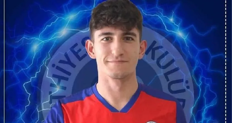 Rizespor’ lu Aziz Aksoy Fethiyespor’ da