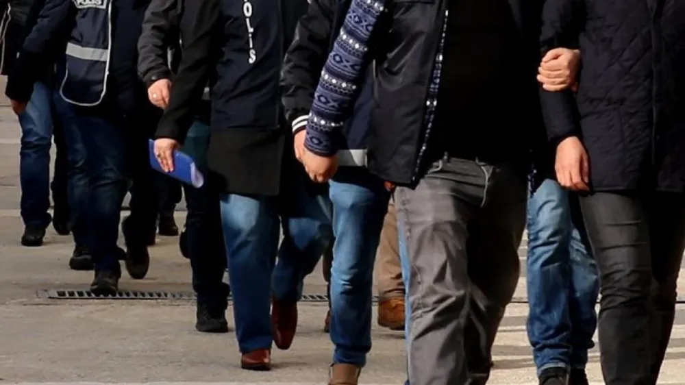 Trabzon Güvenlik Operasyonlarıyla Harekete Geçti: Uyuşturucu ve Silahlar Ele Geçirildi