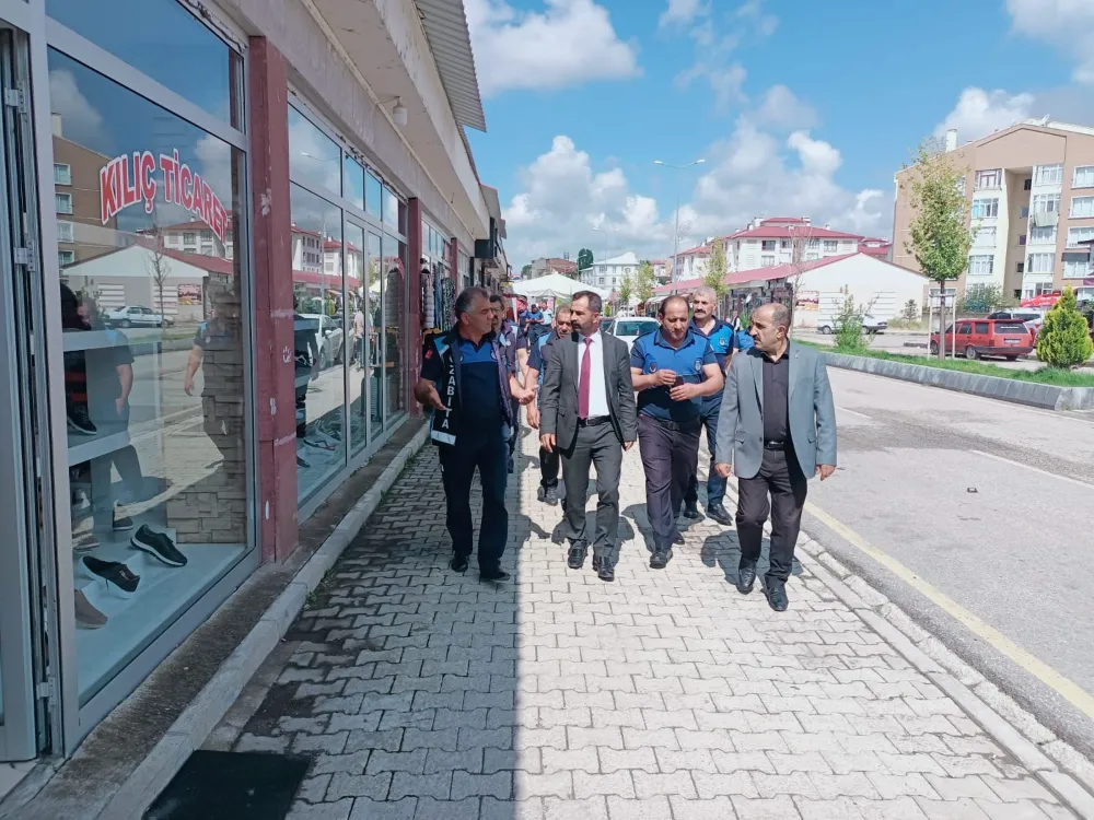 Aziziye Belediyesi Denetim Çalışmalarını Sürdürüyor: Kaldırım İşgallerine Karşı Esnaf İle İstişare Edildi