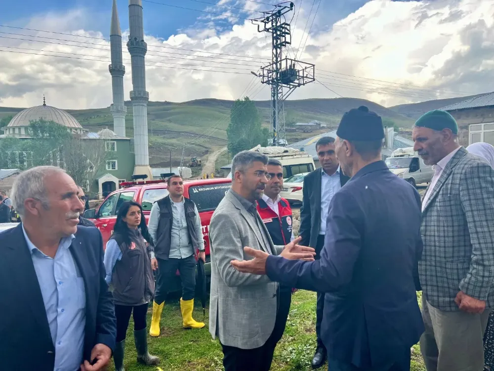 AK Parti Erzurum İl Başkanı Av. İbrahim Küçükoğlu ve Erzurum Milletvekili Abdurrahim Fırat, Sel Felaketinin Ardından Dalsöğüt Köyü