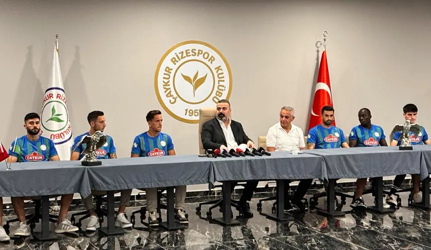Çaykur Rizespor’umuzda yeni transferler tanıtıldı