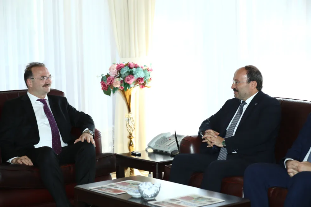Erzurum’un İki Büyük Üniversitesi Arasındaki Dostluk Güçleniyor